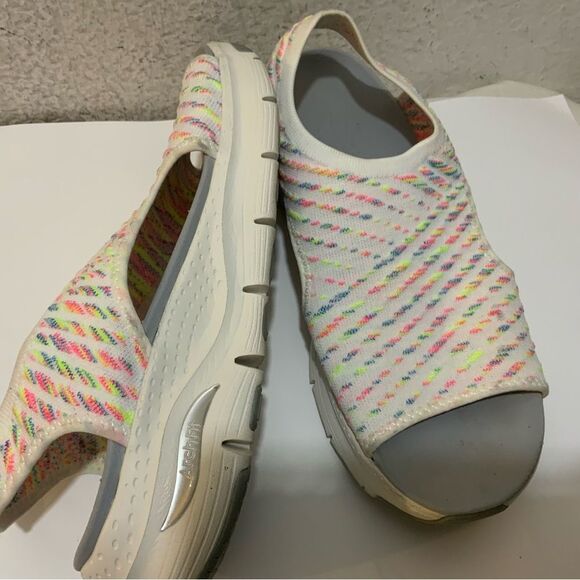 Skechers Women's Arch FIT Catchy Wave Stretch Fit Sandal 10/40 - Picture 1 of 9